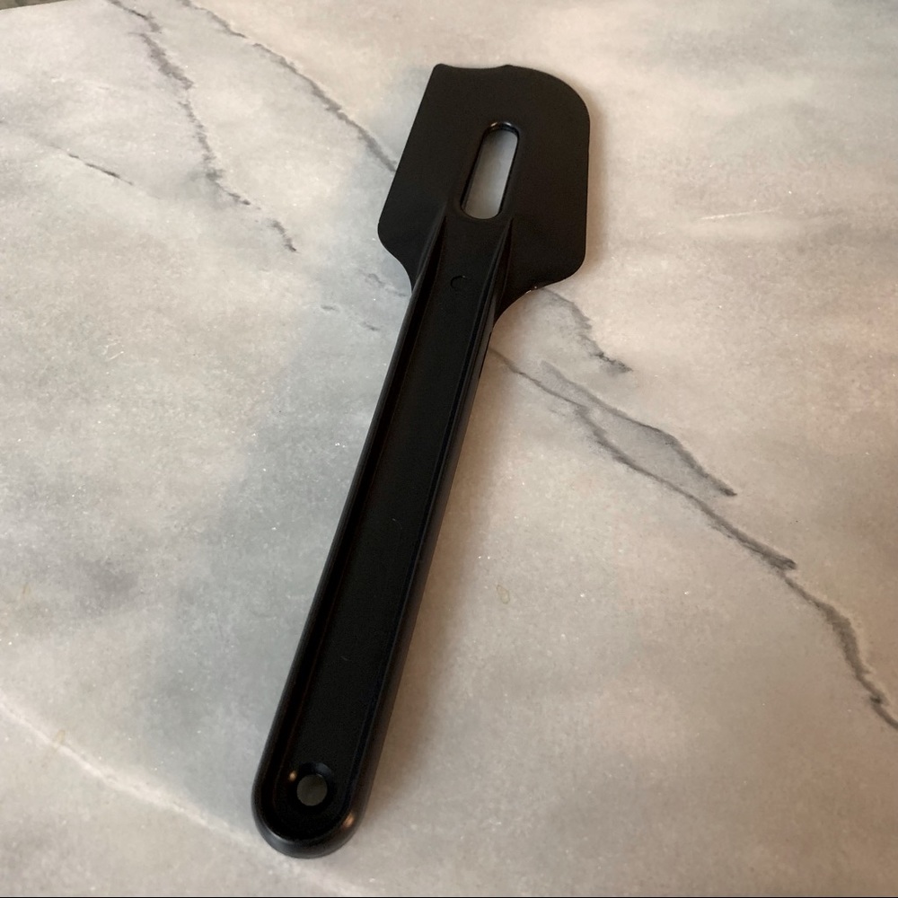 Tupperware Spatula New
